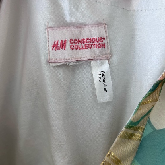 H&M Conscious Floral Metallic Print Lined Dress - Picture 3 of 5
